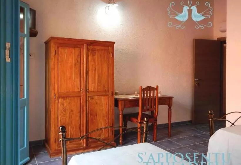 ペンション S Apposentu Teuladesu Affittacamere Del Ristorante Da Stefano