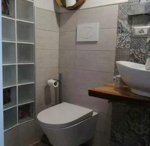 Majatalo Sweet Sweet Home