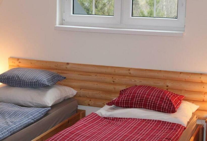 膳宿费 Ubytovanie Eva