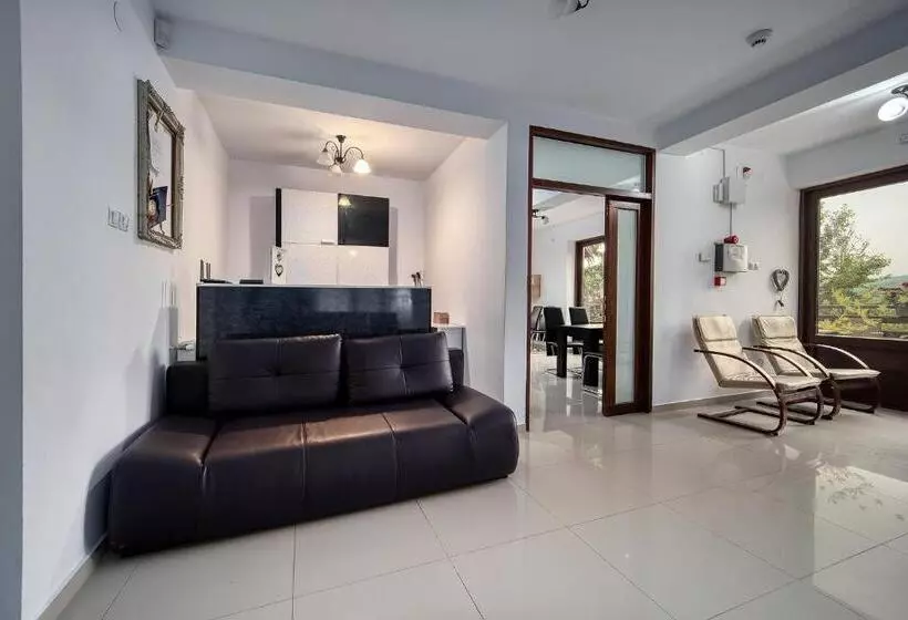 Pensiunea Agroturistica Diana