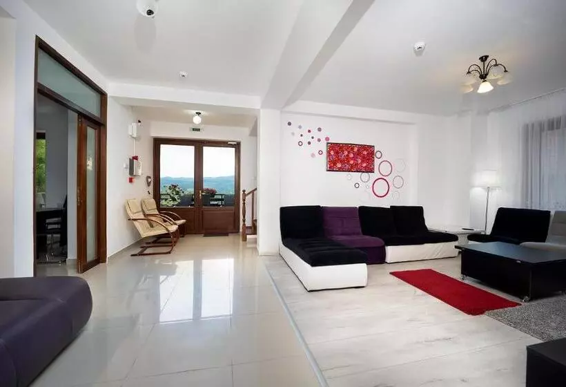 Pensiunea Agroturistica Diana