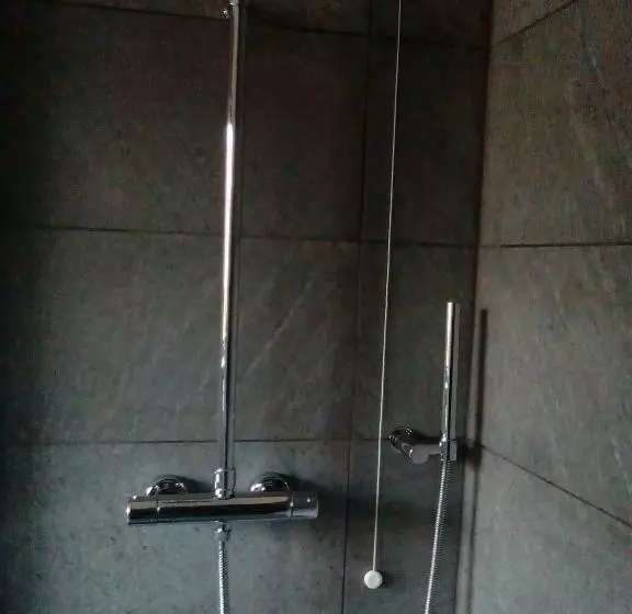 تختخواب و صبحانه Villa Osmanthus