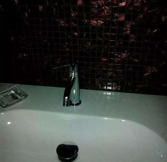 تختخواب و صبحانه Villa Osmanthus
