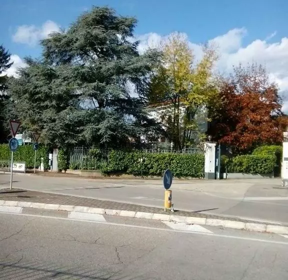 تختخواب و صبحانه Villa Osmanthus