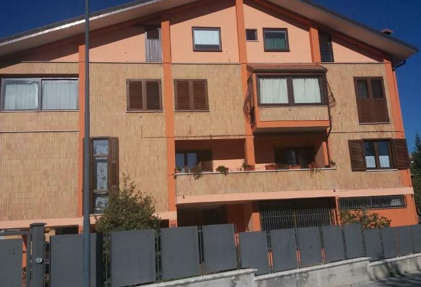 ペンション Leonessaffittacamere