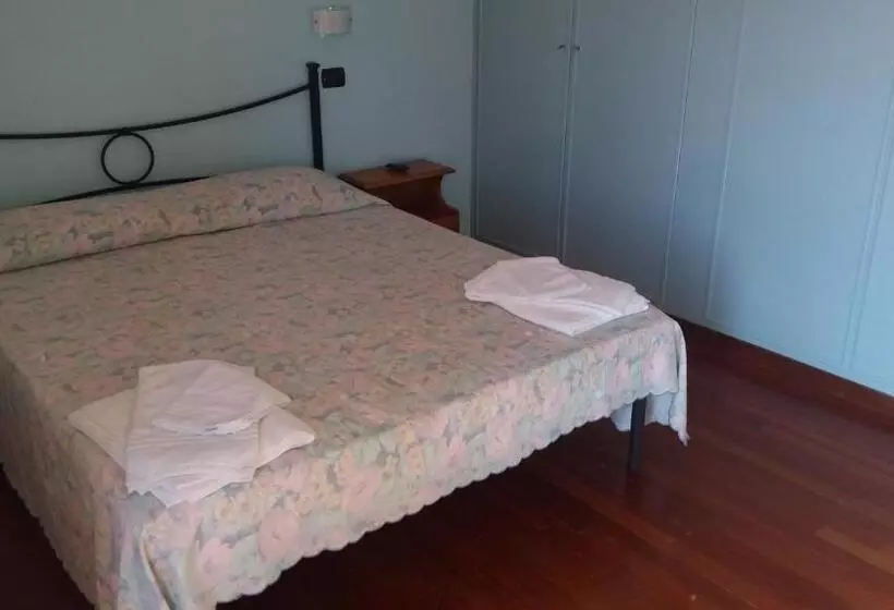 ペンション Leonessaffittacamere