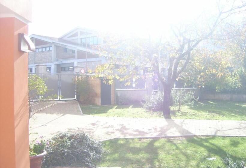 ペンション Leonessaffittacamere