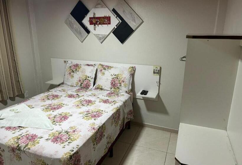 پانسیون Pousada Angela