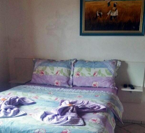 پانسیون Pousada Angela