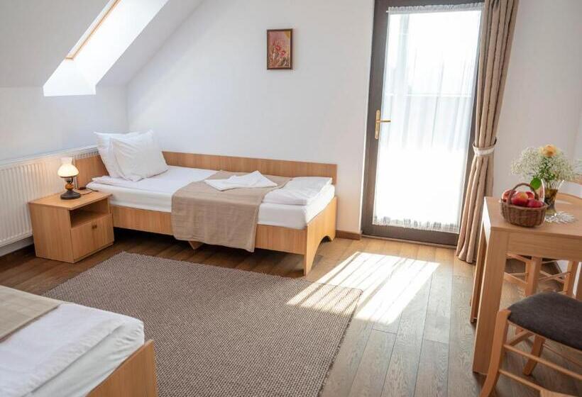 Pensiune Agroturistica Horváth Kert