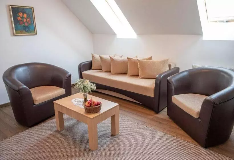 Pensiune Agroturistica Horváth Kert