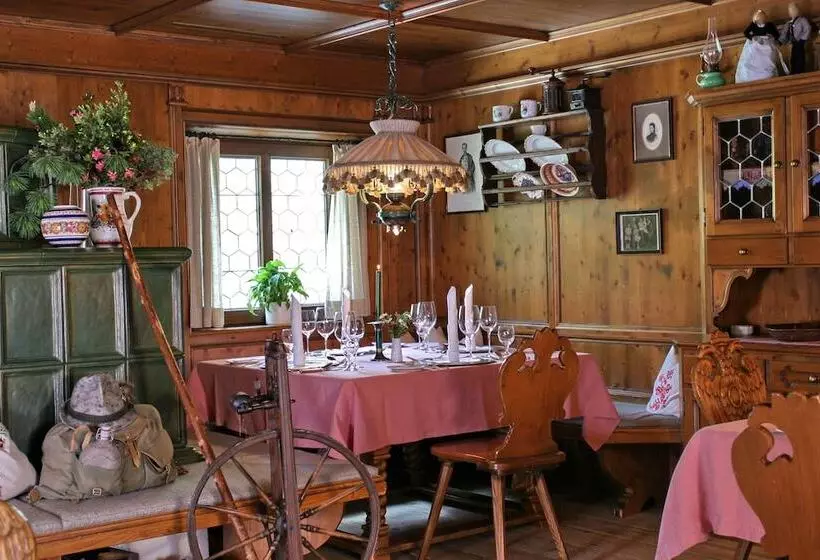 Brugger S Genießerhotel Lanersbacherhof