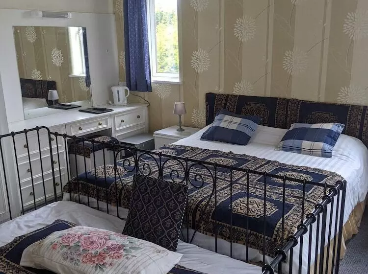 בית מלון כפרי Balmoral Lodge