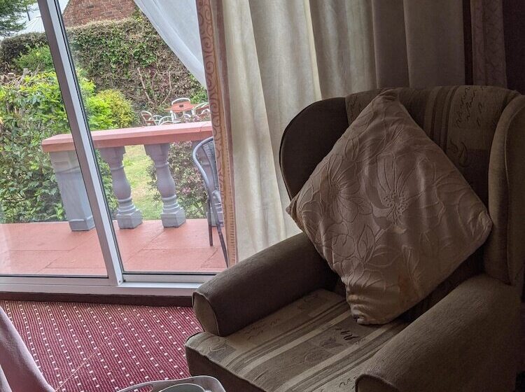 فندق Balmoral Lodge