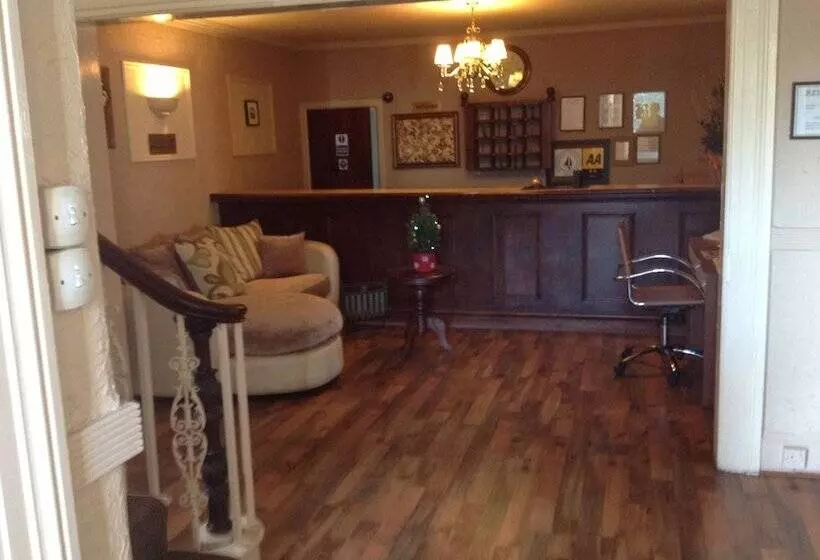 בית מלון כפרי Balmoral Lodge