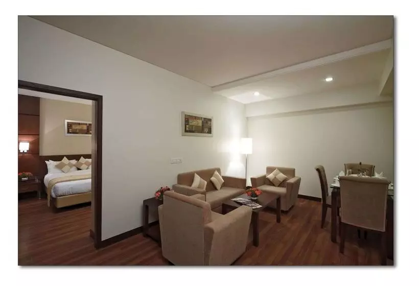 ホテル Best Western Plus Indore