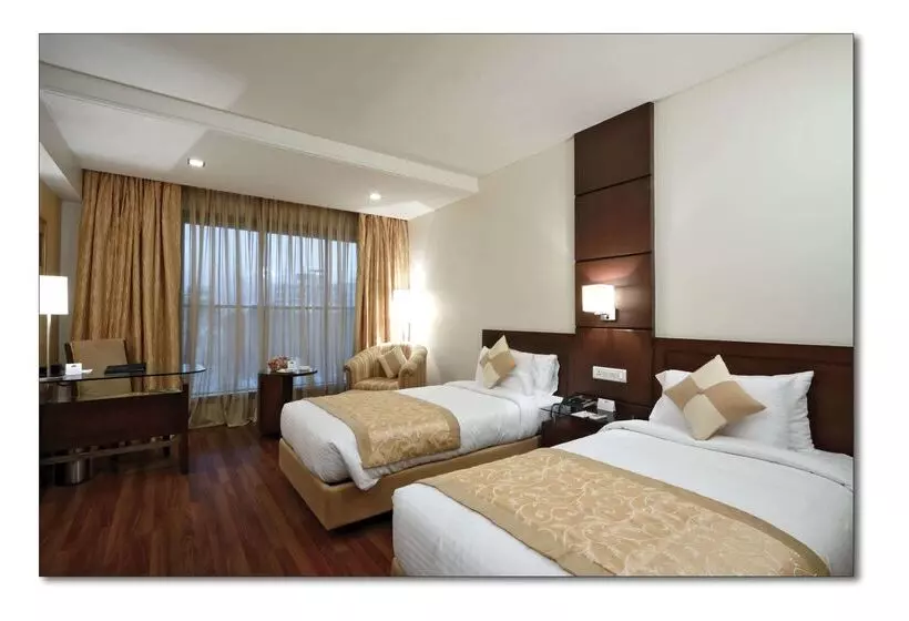 ホテル Best Western Plus Indore