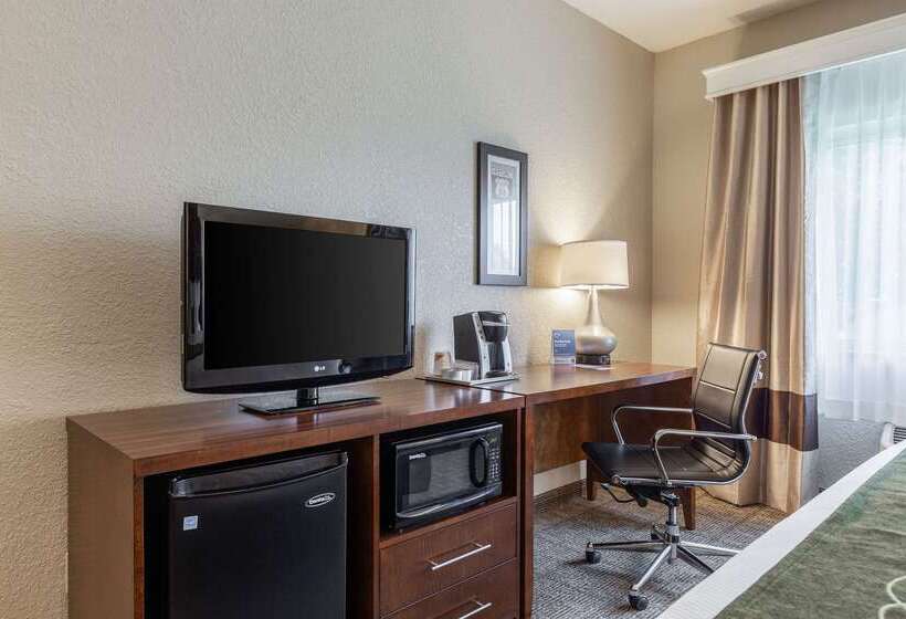 Отель Comfort Inn South Tulsa   Woodland Hills