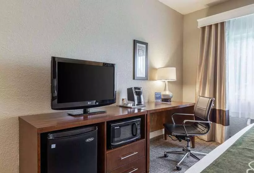 호텔 Comfort Inn South Tulsa   Woodland Hills