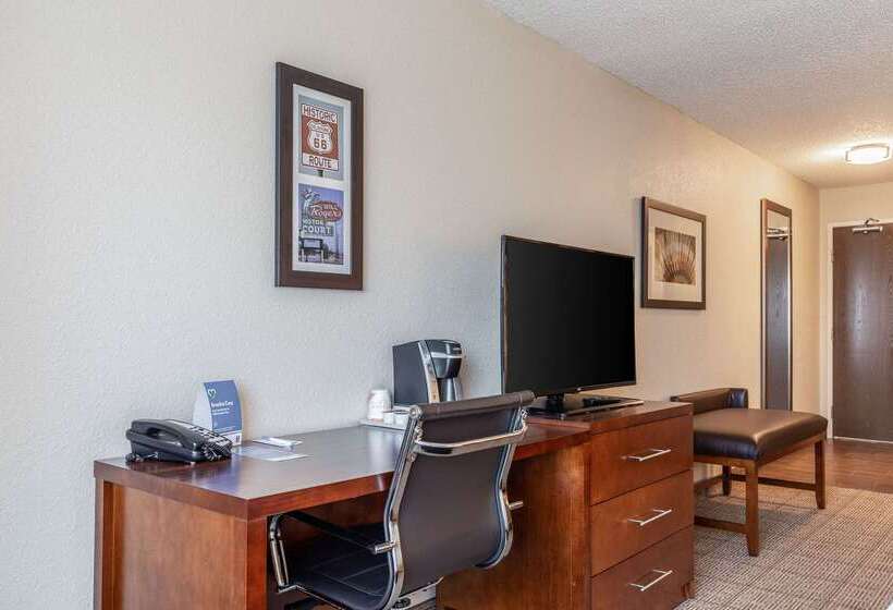 Отель Comfort Inn South Tulsa   Woodland Hills