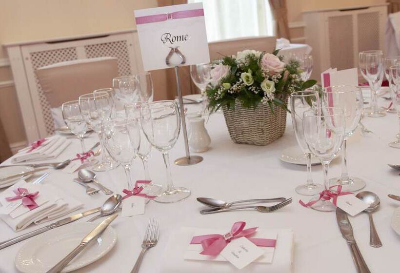 فندق Farington Lodge