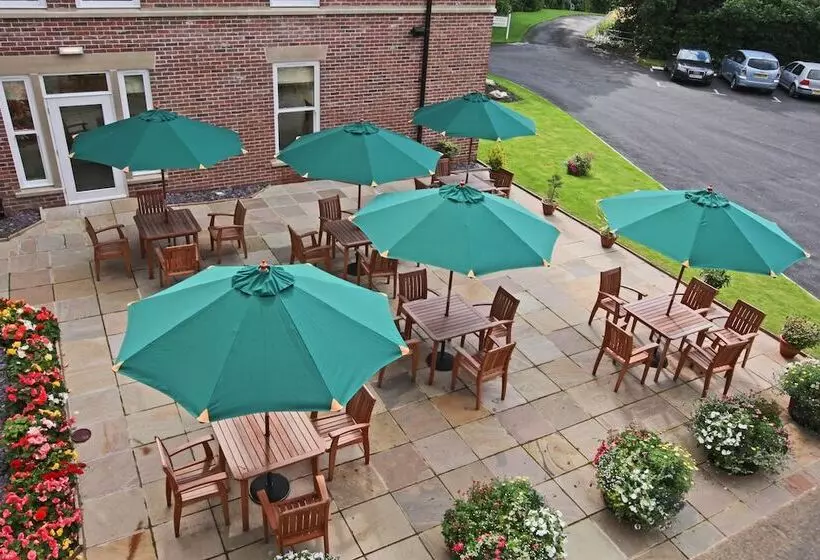 Отель Farington Lodge