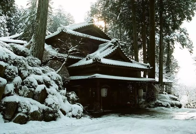 Отель Yunoshimakan