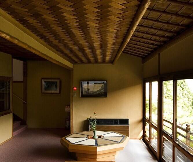 בית מלון כפרי Yunoshimakan