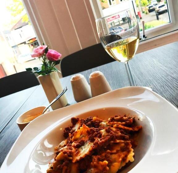 ホテル Gidea Park