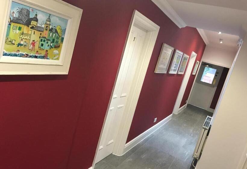 ホテル Gidea Park