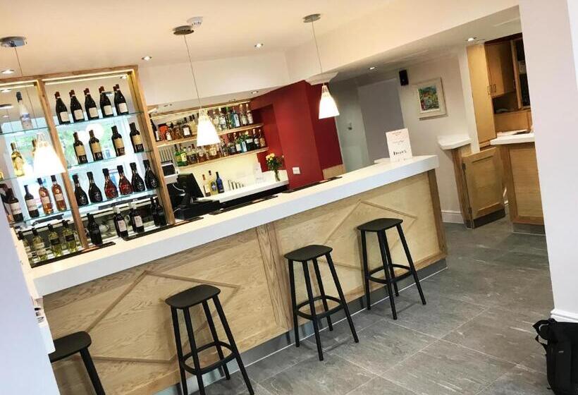 ホテル Gidea Park