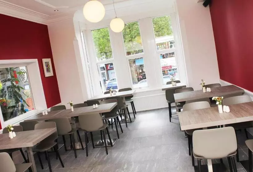 ホテル Gidea Park