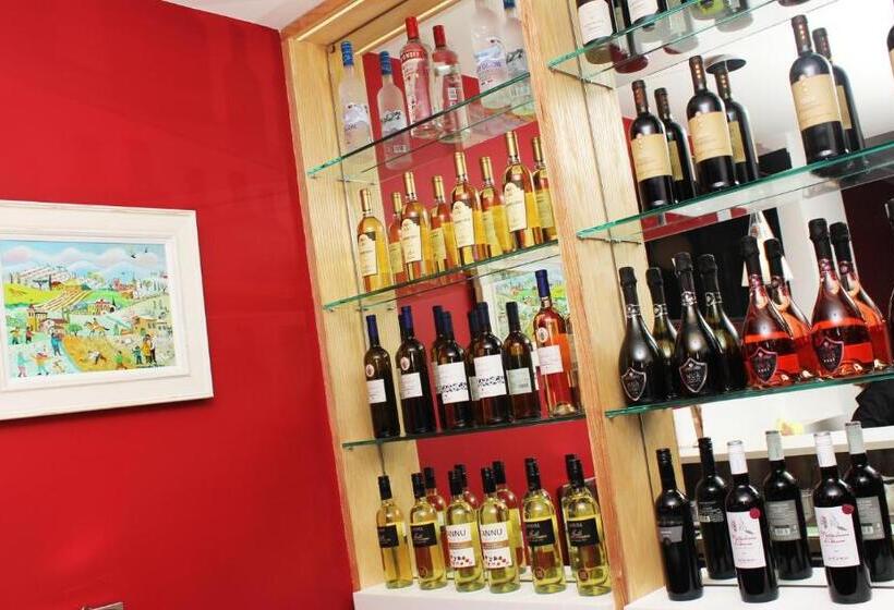 ホテル Gidea Park