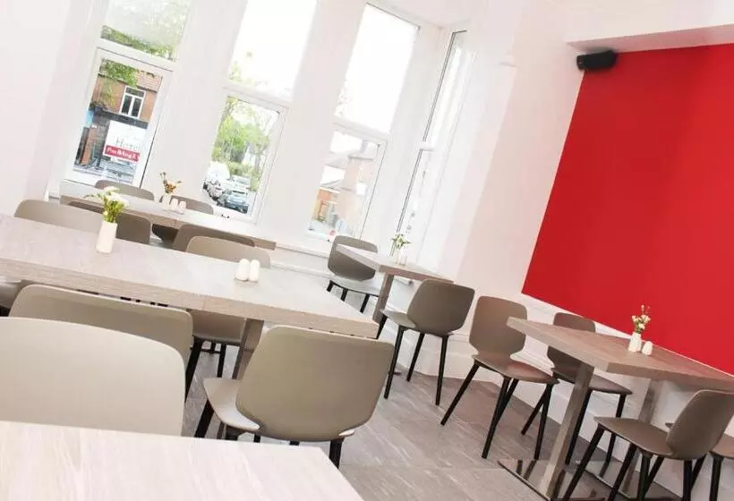 ホテル Gidea Park