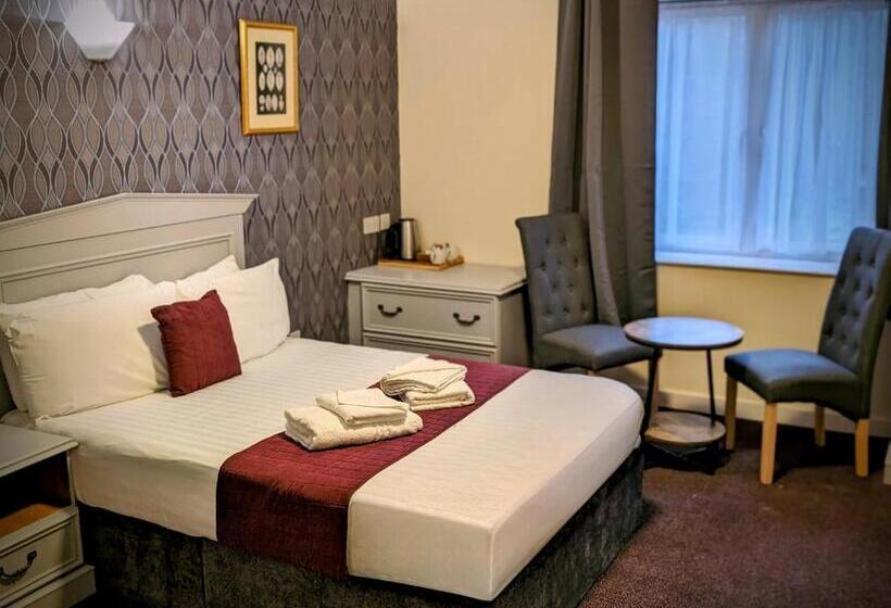 فندق Hitchin Priory