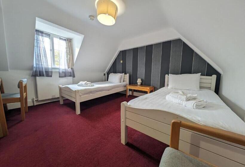 فندق Hitchin Priory