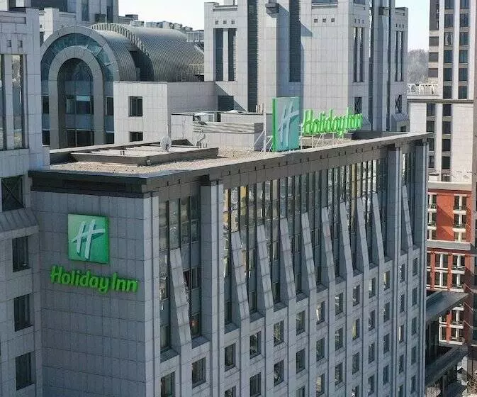 هتل Holiday Inn Kyiv By Ihg