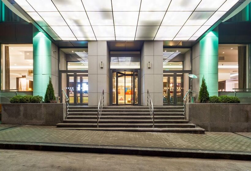 هتل Holiday Inn Kyiv By Ihg