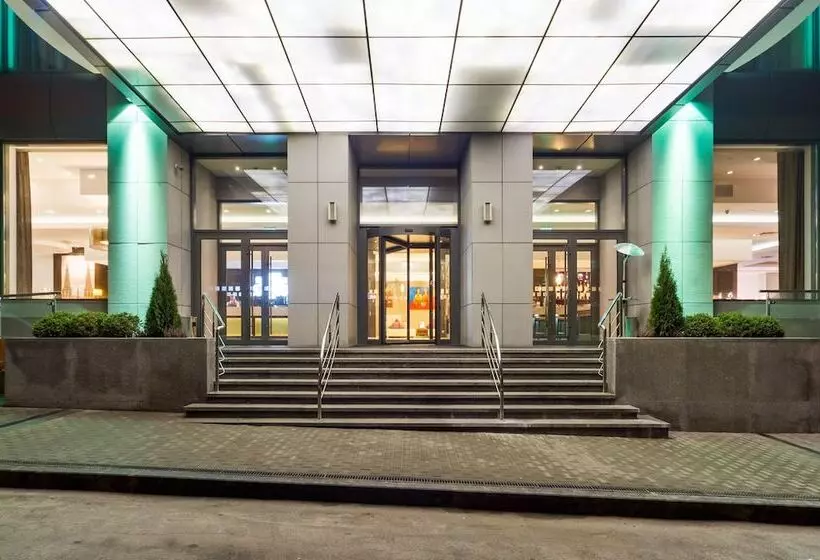 هتل Holiday Inn Kyiv By Ihg