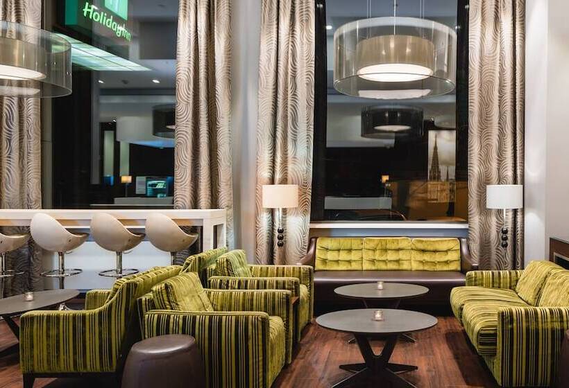 هتل Holiday Inn Kyiv By Ihg