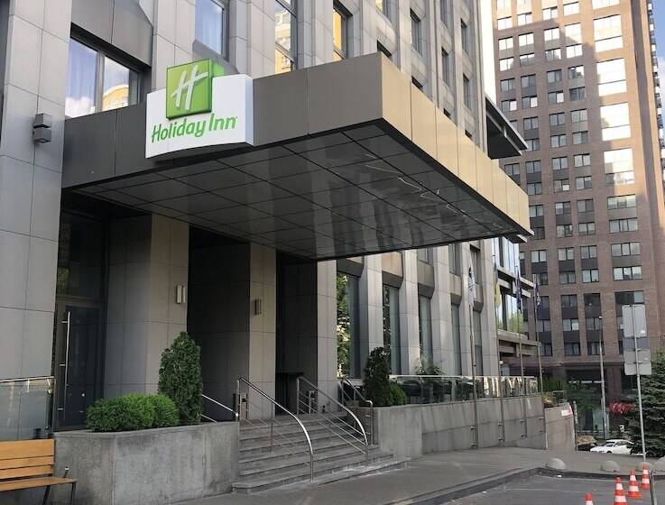 هتل Holiday Inn Kyiv By Ihg