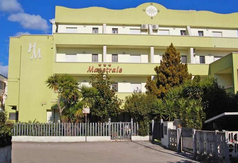 فندق Maestrale
