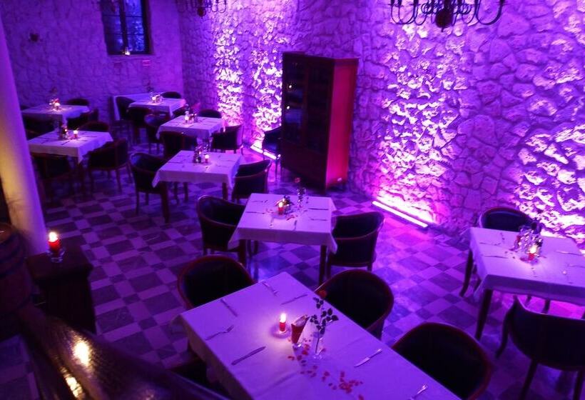 호텔 Sarmata Zespół Dworski