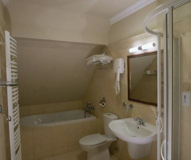 호텔 Sarmata Zespół Dworski