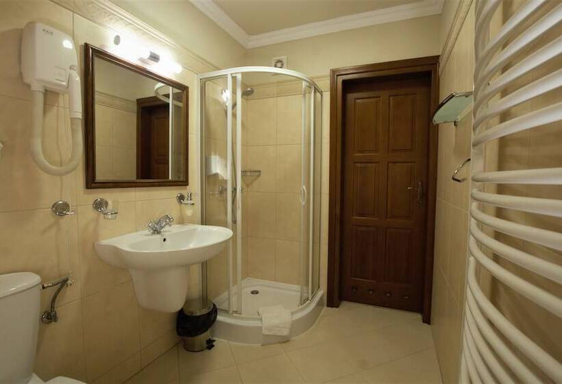 호텔 Sarmata Zespół Dworski