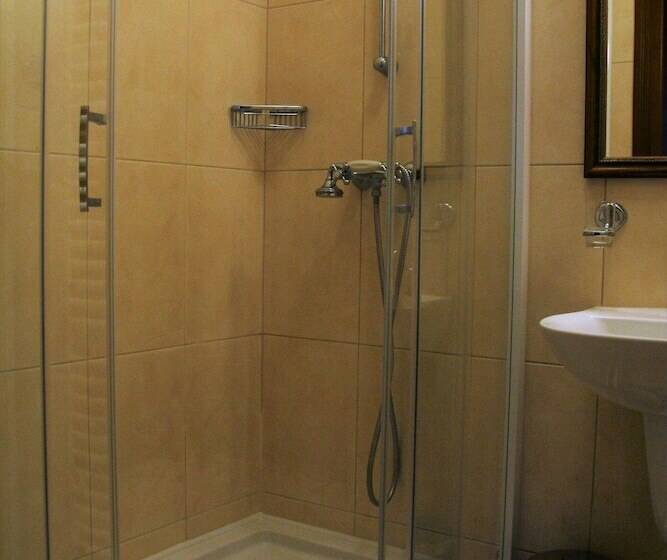 호텔 Sarmata Zespół Dworski