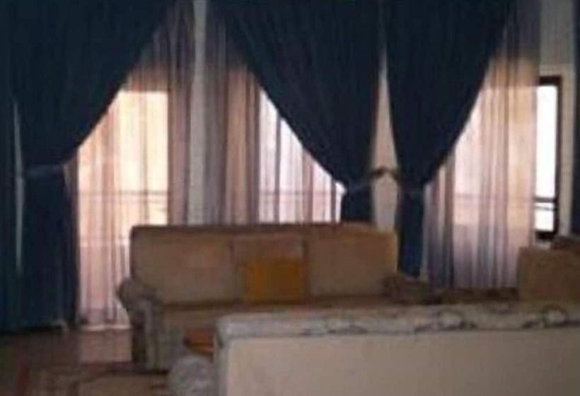 هتل The Diplomat Suite