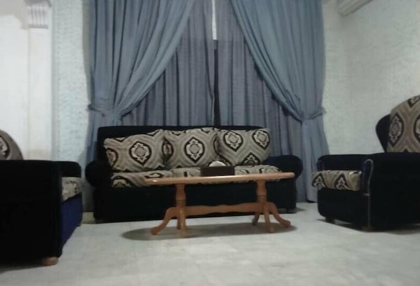 هتل The Diplomat Suite