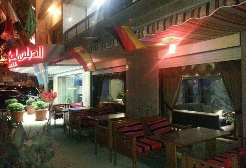 هتل The Diplomat Suite