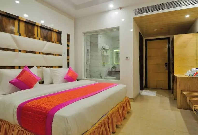 호텔 The Gold Regency